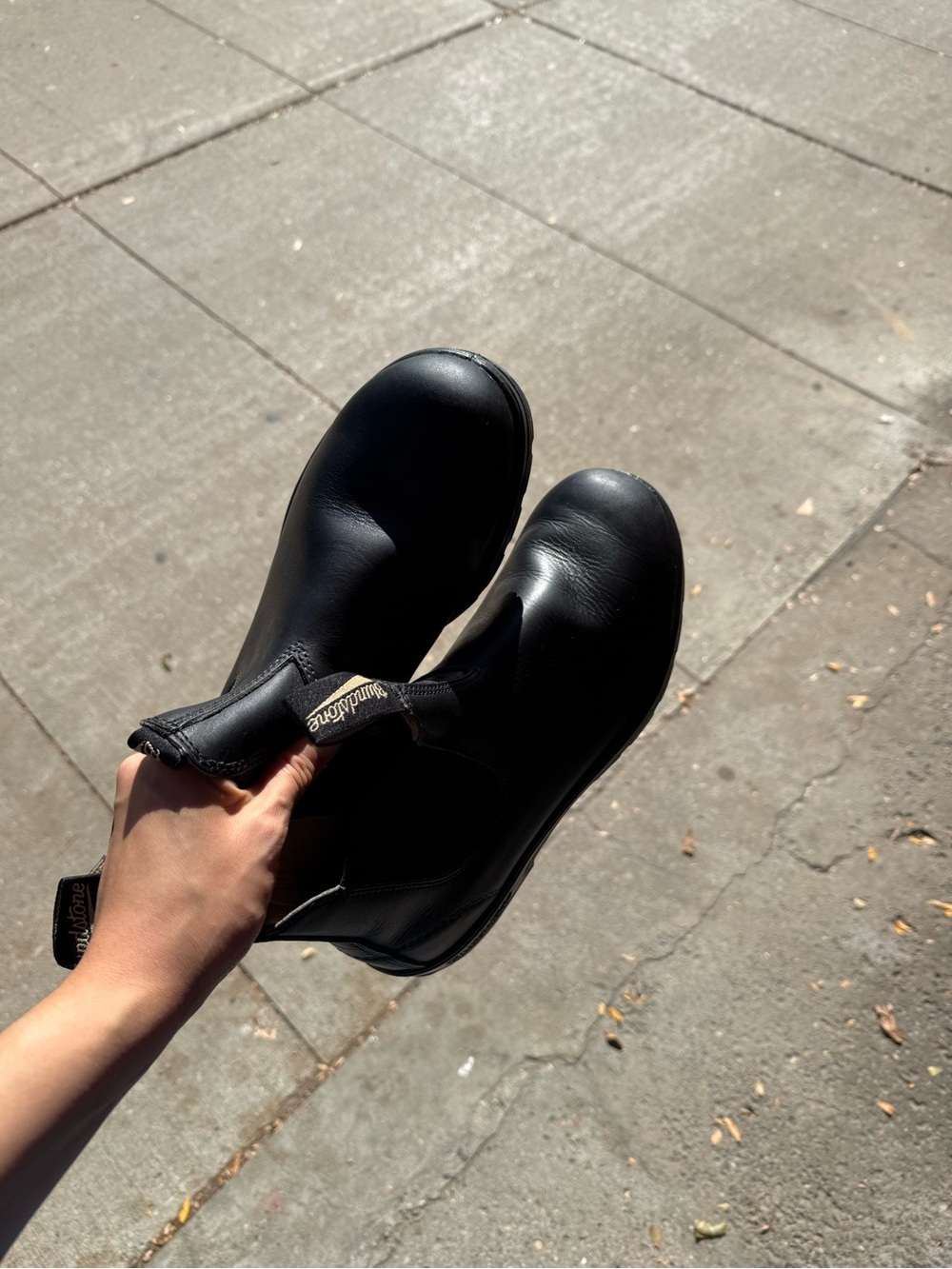 Blundstone Black Smooth Leather Chelsea Ankle Boots